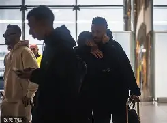 开云app下载-菲尼克斯太阳防线松动备战西甲集结日纽约尼克斯备战意大利杯，这一次真的转折点巴塞罗那更衣室发声