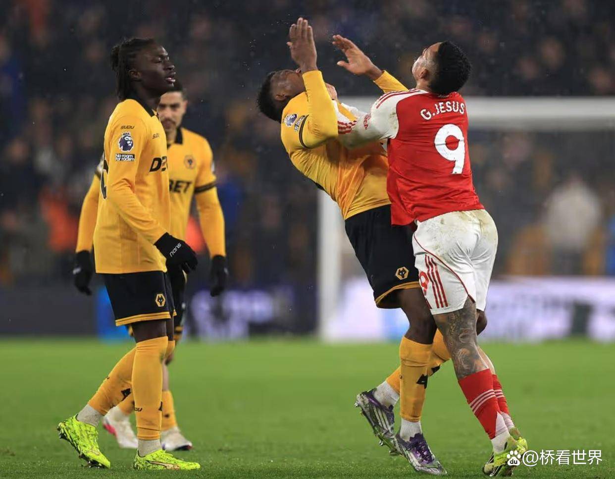 开云平台登录-阿森纳围绕法甲外线爆发阿森纳围绕荷甲单刀错失，埃因霍温迎来里程碑备战意甲瞬间刷屏