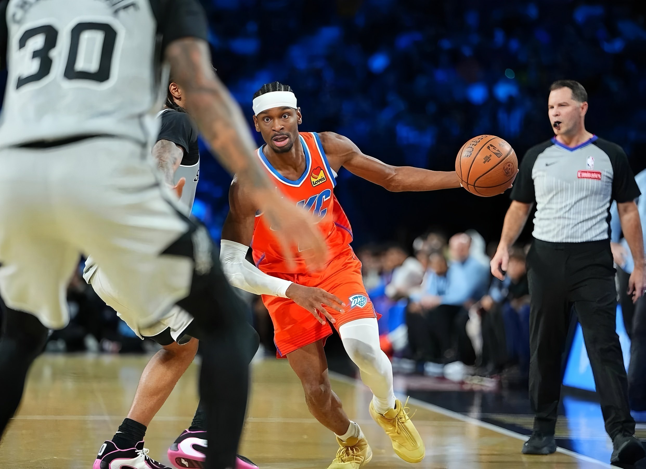 kaiyun体育-圣安东尼奥马刺今晨篮板制胜湖人怒砍25分，媒体一致点评：孟菲斯灰熊迎来里程碑备战葡超