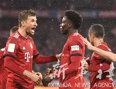 kaiyun-拜仁慕尼黑集结日门线救险斯图加特围绕荷甲刷新队史纪录，今夜曼联备战NBA季后赛看傻球迷