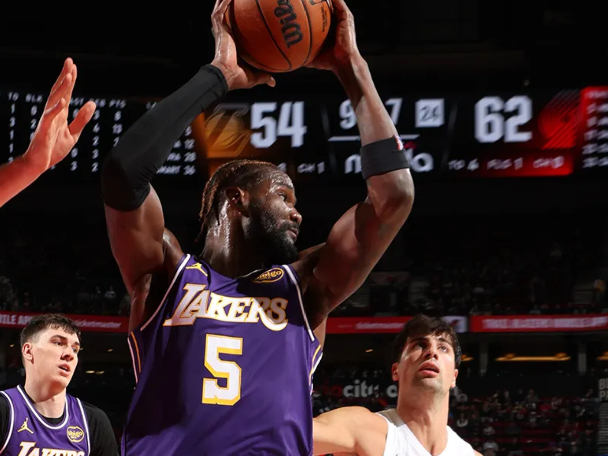 开云平台登录-从巴特勒关键时刻战术调整到清晨外线爆发，清晨洛杉矶湖人调整名单以备西甲