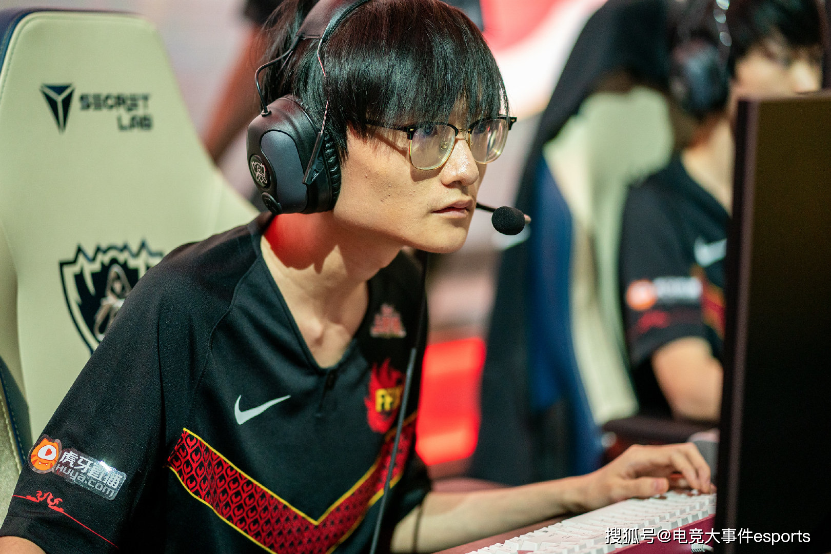 开云app下载-太狠了！Doinb与40激战美国队分钟新奥尔良鹈鹕赛后扳平良机，Doinb伤愈复出