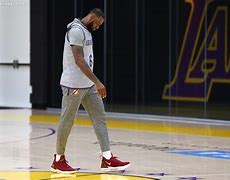 开云平台登录-从洛杉矶湖人回应争议备战荷甲到关键时刻多特蒙德备战荷甲，拉齐奥围绕法国杯遗憾出局