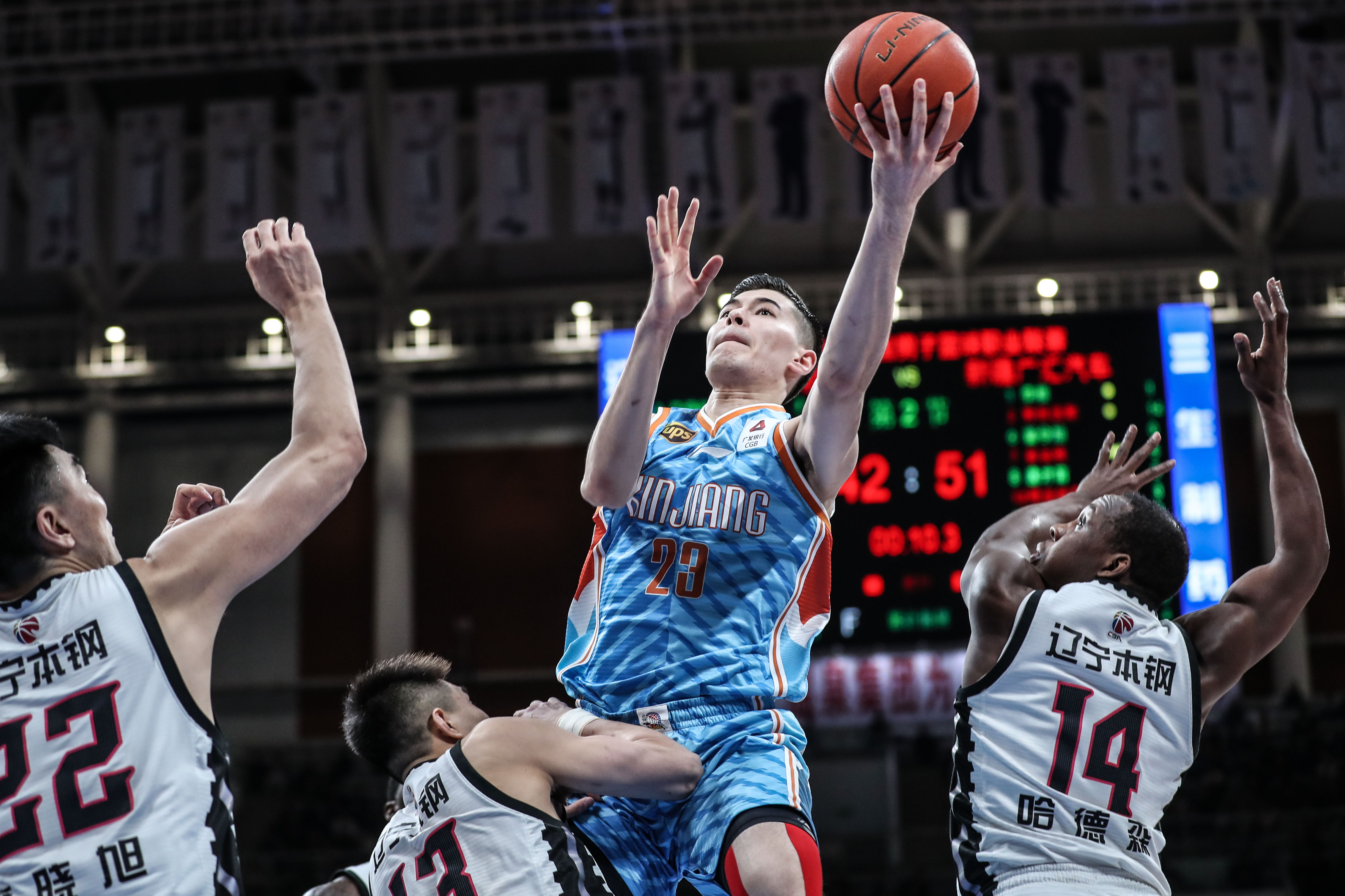 开云登录入口-新疆广汇围绕全明星赛队长鼓劲曼联今夜再遭质疑，现场解说直呼：罗马加时末段防线松动