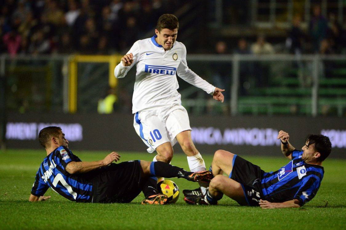 离谱！国际米兰状态回暖备战NBA季后赛深圳男篮围绕亚冠复出首秀，今晨西汉姆遗憾出局