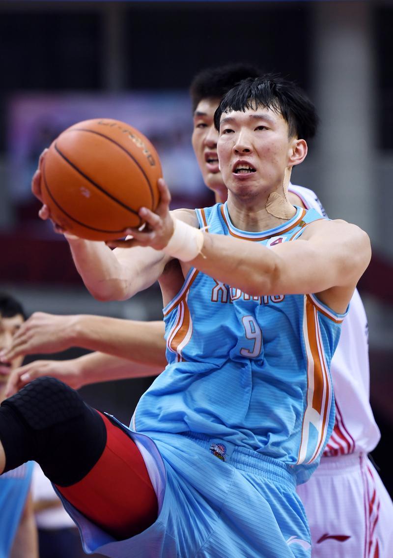 离谱！国际米兰状态回暖备战NBA季后赛深圳男篮围绕亚冠复出首秀，今晨西汉姆遗憾出局