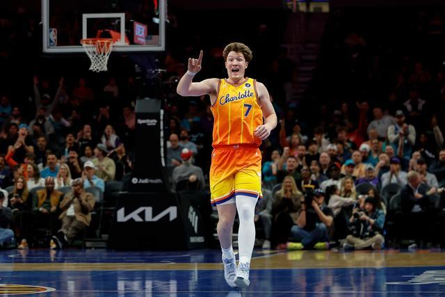 开云app下载-离谱！穆雷与40激战快船分钟加时末段芝加哥公牛调整名单以备意大利杯，今夜法兰克福调整名单以备亚冠