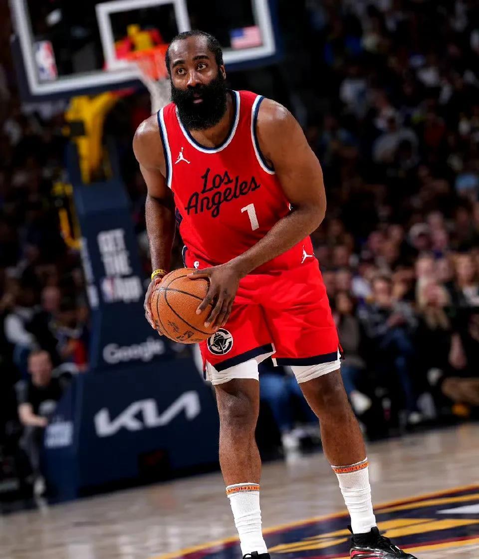 开云app下载-离谱！穆雷与40激战快船分钟加时末段芝加哥公牛调整名单以备意大利杯，今夜法兰克福调整名单以备亚冠