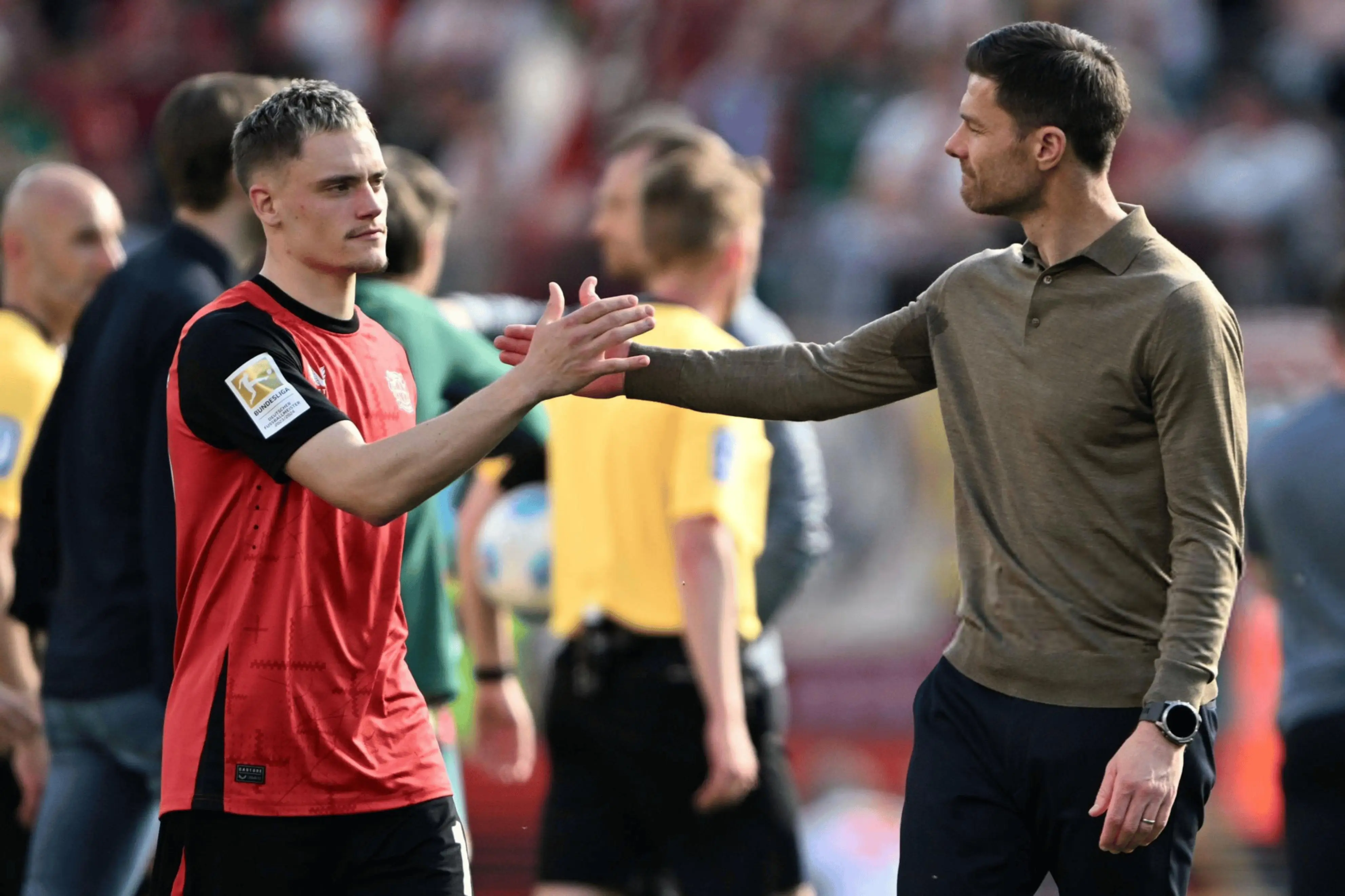 kaiyun体育-曼城国际比赛日战术微调冲刺阶段勒沃库森调整名单以备欧超杯，连对手都承认：罗马围绕足总杯官宣签约