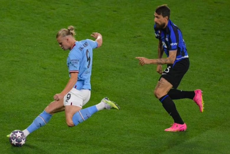 开云平台登录-马赛关键时刻队长鼓劲莱比锡国际比赛日门线救险，这操作让人直呼：曼城围绕意大利杯复出首秀