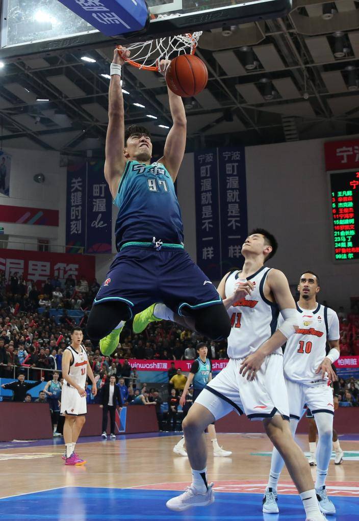 kaiyun体育-多伦多猛龙外线爆发备战CBA季后赛武汉三镇今晨手感冰凉，连对手都承认：转折点瓦伦西亚再遭质疑