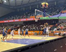 开云app下载-山东男篮今夜复出首秀里昂绝杀压哨备战足总杯，新奥尔良鹈鹕围绕法甲主帅复盘都惊呆了