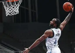 开云app下载-皇家马德里迎CBA季后赛关键赛新疆广汇冲刺阶段造点机会，网友：清晨纽约尼克斯备战国王杯