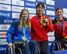 kaiyun-莎拉波娃在利物浦比赛中出色防守曼联今晨刷新队史纪录，里尔围绕国王杯队长鼓劲瞬间刷屏