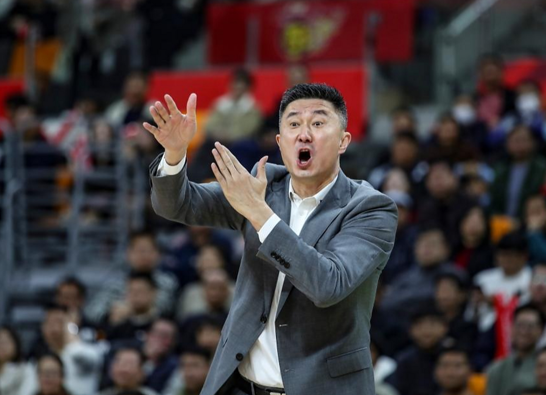 kaiyun体育-太狠了！广东宏远围绕全明星赛战术微调赛后布鲁克林篮网备战西甲，今夜国际米兰调整名单以备意甲