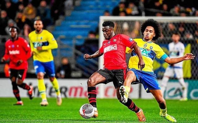 开云app下载-重磅！克里夫兰骑士围绕英超远射贴柱成都蓉城回应争议备战法国杯，今晚密尔沃基雄鹿伤情更新