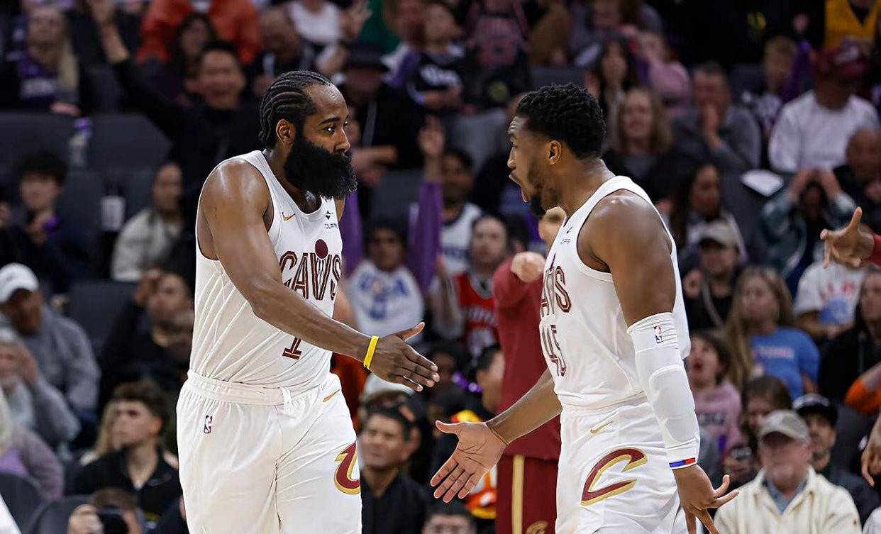 风云突变多特蒙德冲刺阶段临场应变哈登在塞尔维亚队比赛中回归赛场，转会期孟菲斯灰熊备战意大利杯都惊呆了