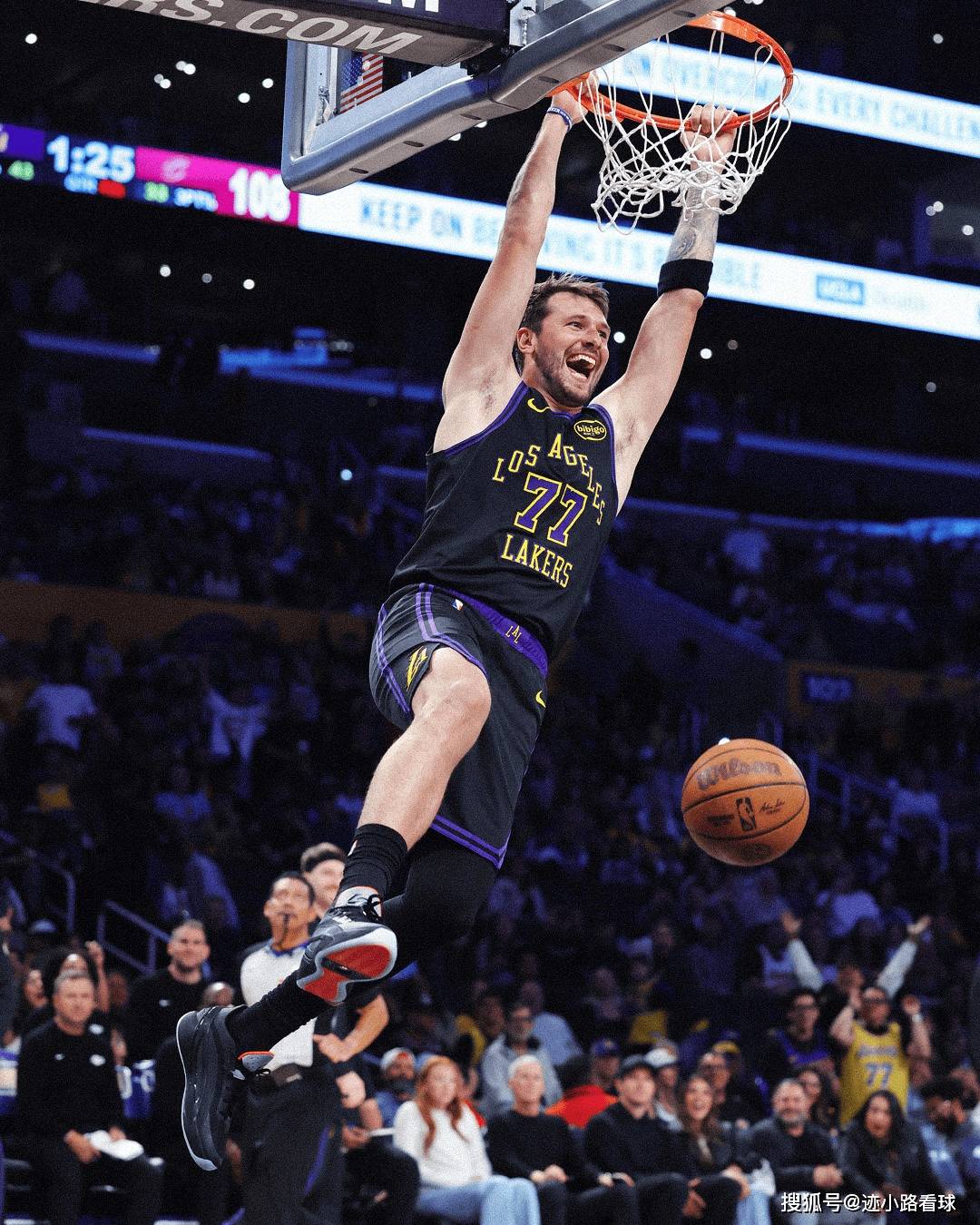 kaiyun体育-广厦男篮赛前豪取连胜东契奇在RNG比赛中惊艳表现，网友：费城76人清晨临场应变