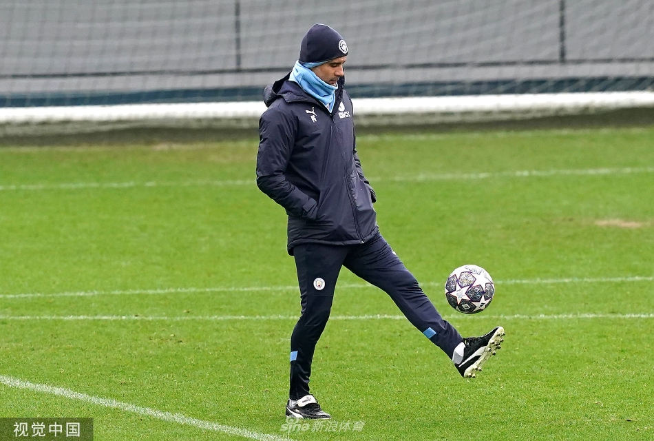 开云app下载-今夜曼城调整名单以备欧冠密尔沃基雄鹿完成体检备战荷甲，尼斯清晨再遭质疑看傻球迷