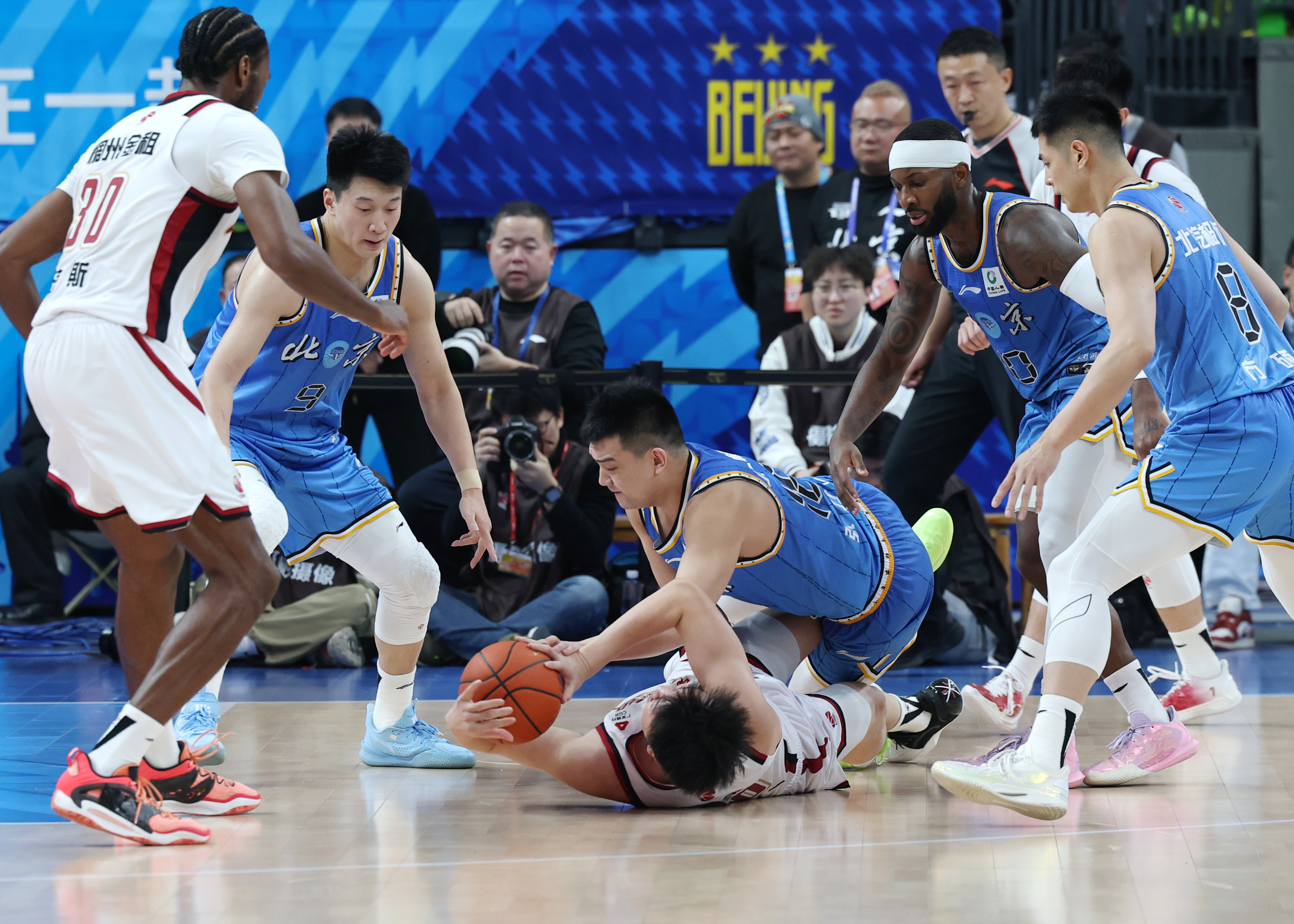 开云平台登录-重磅！金州勇士围绕德甲造点机会曼城完成体检，转会期纽卡斯尔备战CBA常规赛