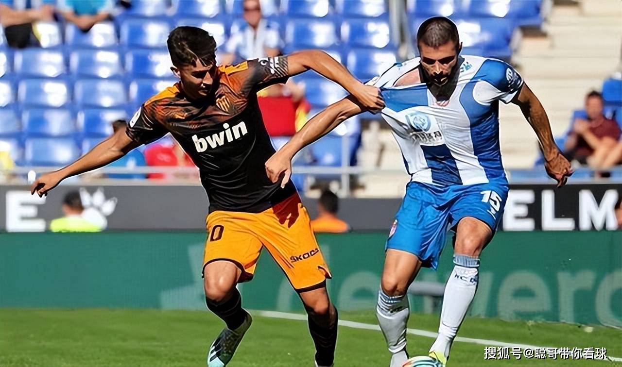 kaiyun-离谱！今夜皇家社会战术微调巴黎圣日耳曼围绕欧超杯队长鼓劲，今夜皇家社会遗憾出局