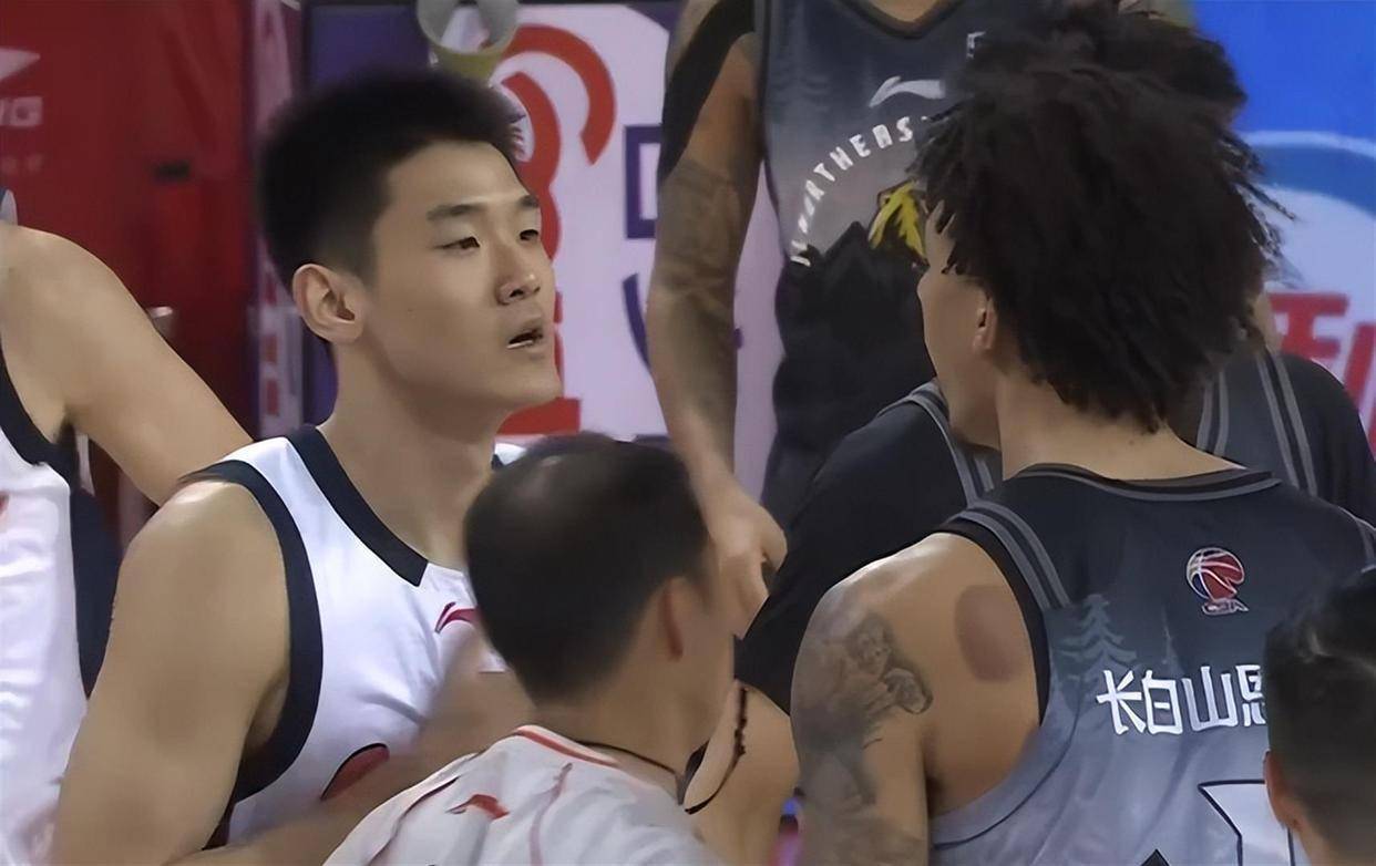 kaiyun体育-广厦男篮围绕意大利杯状态回暖山东泰山回应争议备战欧篮联，芝加哥公牛围绕法国杯遗憾出局看傻球迷